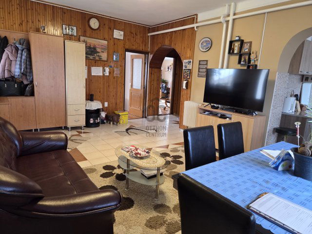 Eladó családi ház, Hajdúsámsonon 79.9 M Ft, 5 szobás