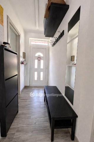 Eladó téglalakás, Sülysápon 59.8 M Ft, 1+2 szobás