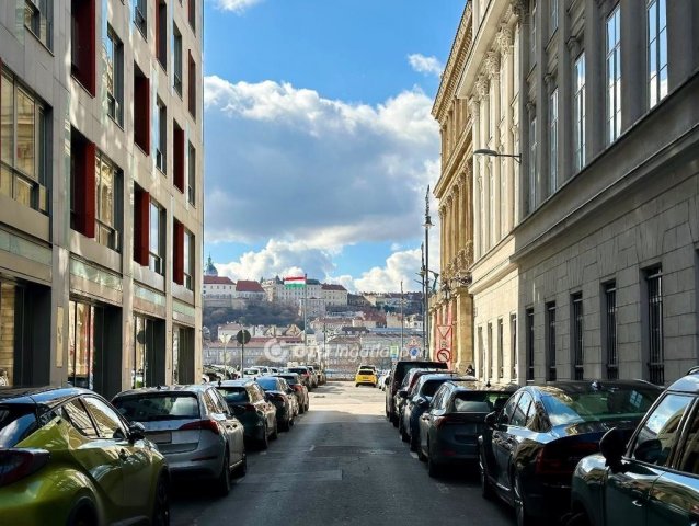 Eladó téglalakás, Budapesten, V. kerületben 224.99 M Ft