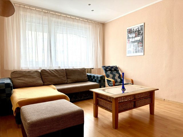 Eladó panellakás, Győrött 49.9 M Ft, 1+2 szobás