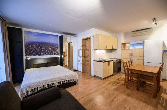 Eladó téglalakás, Budapesten, IX. kerületben 62.9 M Ft, 1 szobás