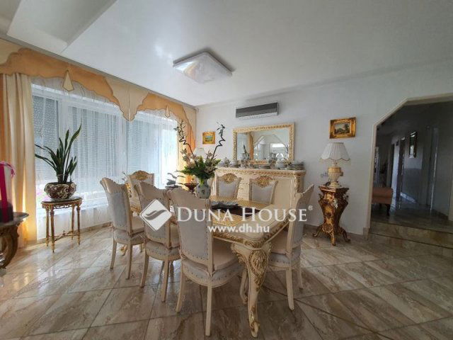 Eladó családi ház, Szombathelyen 125 M Ft, 4 szobás