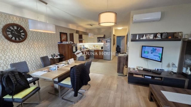 Eladó téglalakás, Kecskeméten 104.9 M Ft, 3 szobás