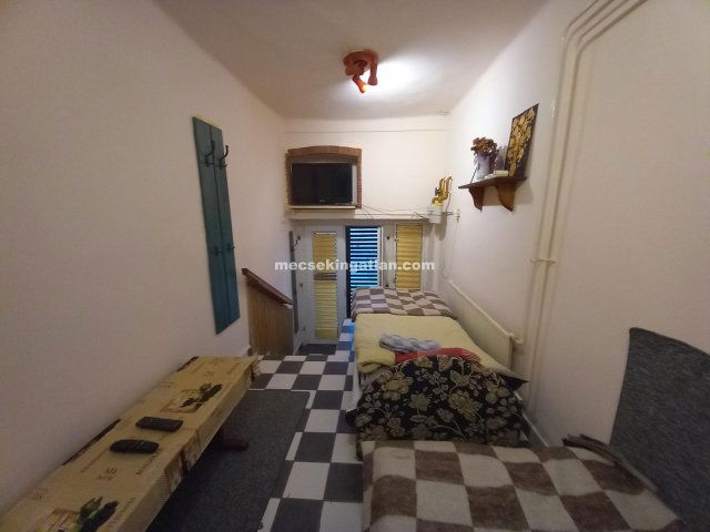 Kiadó téglalakás, albérlet, Pécsett, Ady Endre utcában