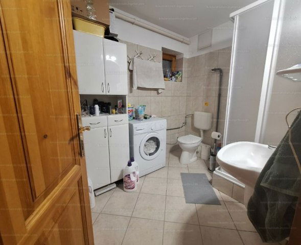 Eladó téglalakás, Hévízen 19.012 M Ft, 1 szobás