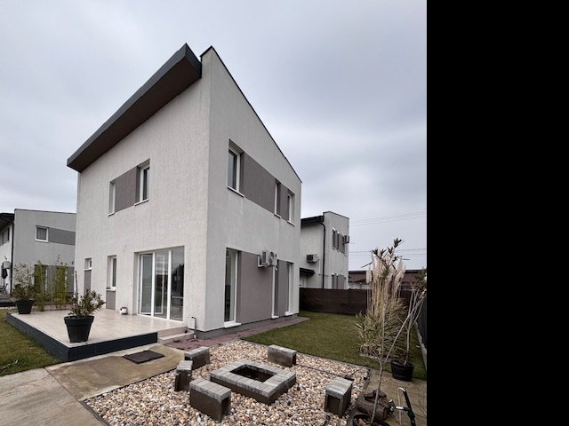 Eladó családi ház, Délegyházán 119 M Ft, 4 szobás