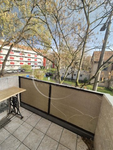 Eladó téglalakás, Pécsett 48.9 M Ft, 2 szobás