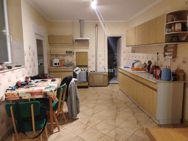 Eladó családi ház, Tótkomlóson, Szép utcában 14 M Ft