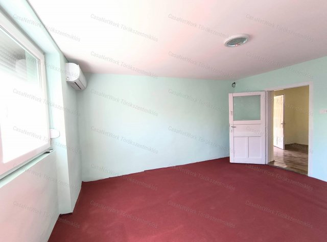 Eladó családi ház, Törökszentmiklóson 15.1 M Ft, 2 szobás