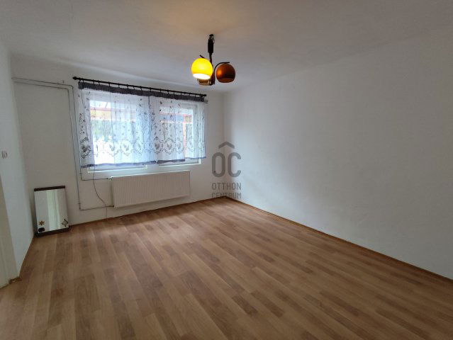 Eladó családi ház, Kecskeméten 64.99 M Ft, 4 szobás