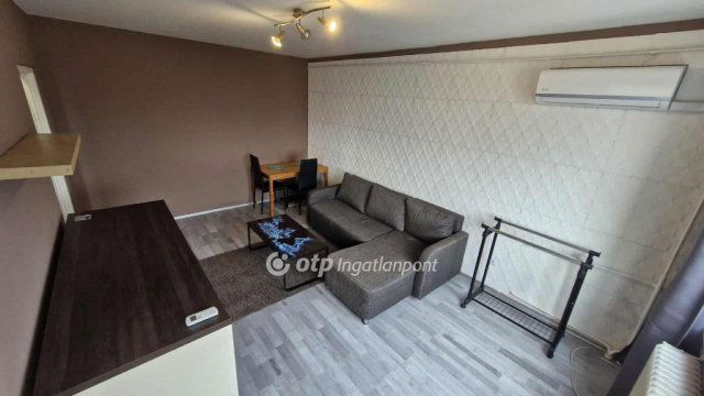 Eladó panellakás, Miskolcon 25.99 M Ft, 1+1 szobás