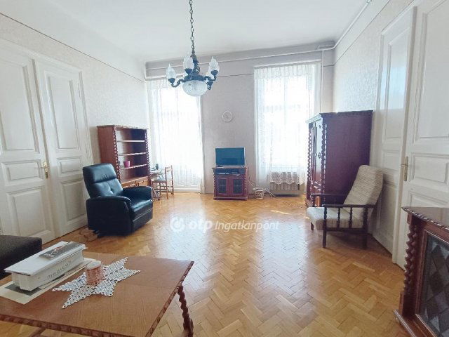 Eladó téglalakás, Budapesten, VIII. kerületben 75 M Ft