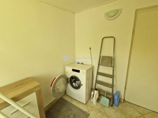 Eladó családi ház, Harkányban 33.5 M Ft, 2 szobás