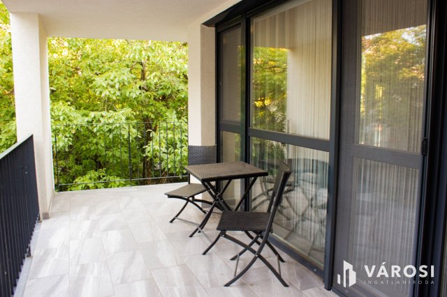 Kiadó téglalakás, albérlet, Szegeden 220 E Ft / hó, 2 szobás