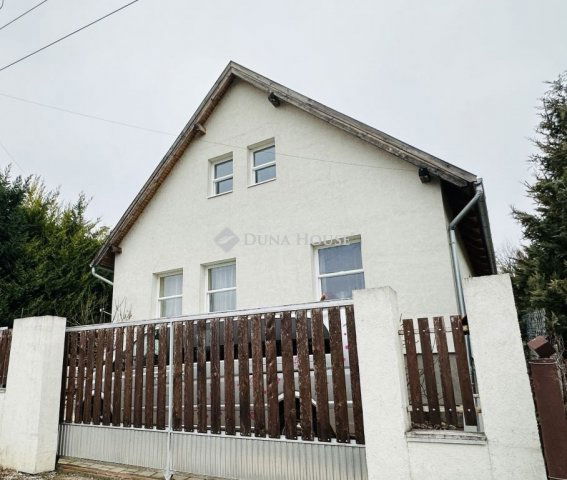 Eladó családi ház, Pilismaróton 96.555 M Ft, 7 szobás
