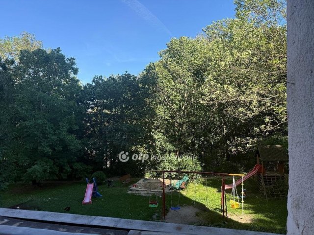 Eladó téglalakás, Budapesten, II. kerületben 96 M Ft, 3 szobás
