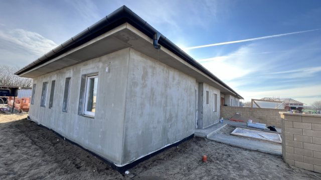 Eladó ikerház, Fóton 124.3 M Ft, 4 szobás / költözzbe.hu