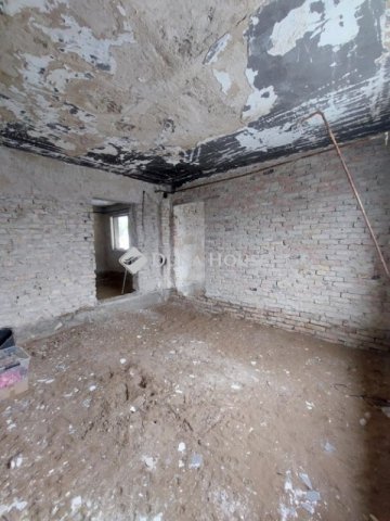 Eladó családi ház, Monorierdőn 29.5 M Ft, 2 szobás