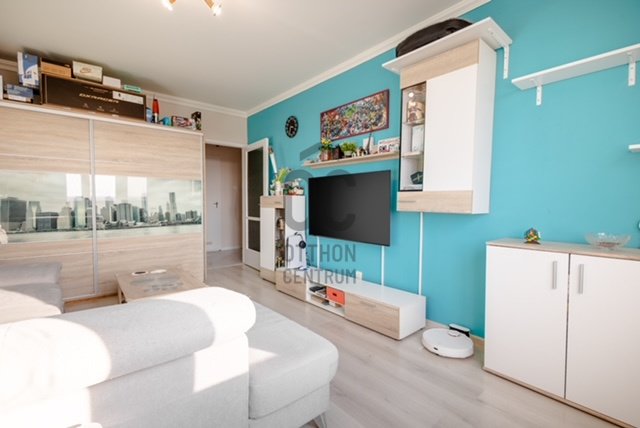 Eladó panellakás, Debrecenben 57.5 M Ft, 3 szobás