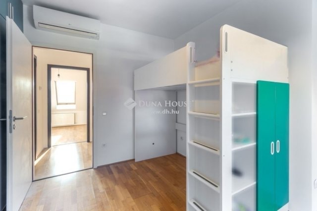 Eladó téglalakás, Budapesten, VI. kerületben 155 M Ft, 4 szobás