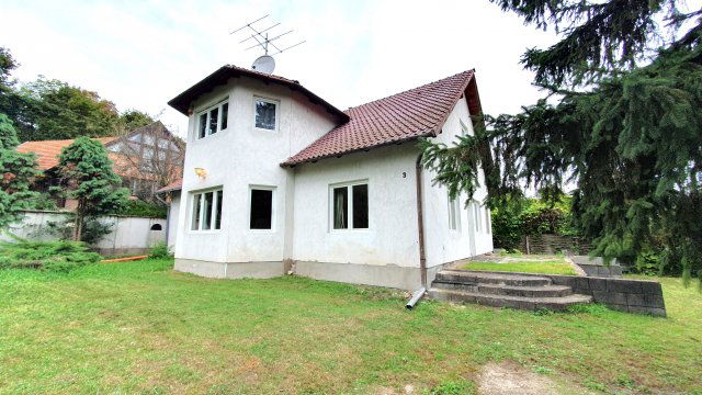 Eladó családi ház, Szentendrén 169 M Ft, 5 szobás