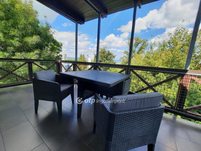 Eladó téglalakás, Balatonőszödön 110 M Ft, 2+1 szobás