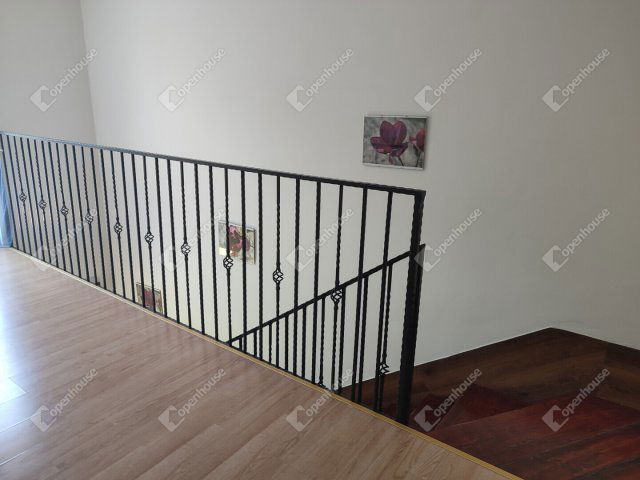 Kiadó téglalakás, albérlet, Tatán 560 E Ft / hó, 4 szobás