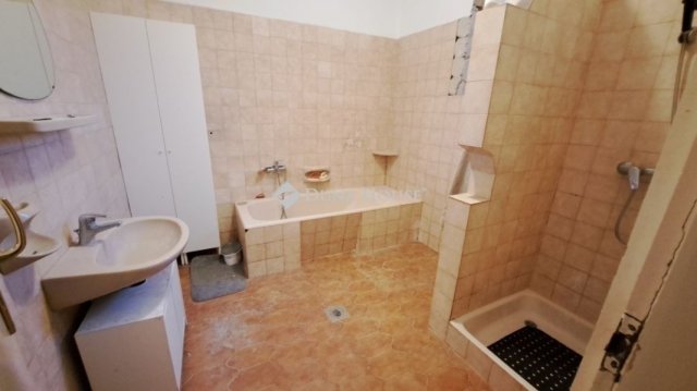 Eladó családi ház, Tápiószecsőn 68 M Ft, 4 szobás