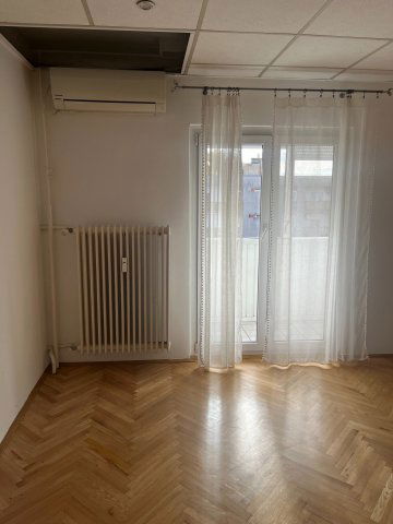 Kiadó panellakás, albérlet, Pécsett 140 E Ft / hó, 2 szobás