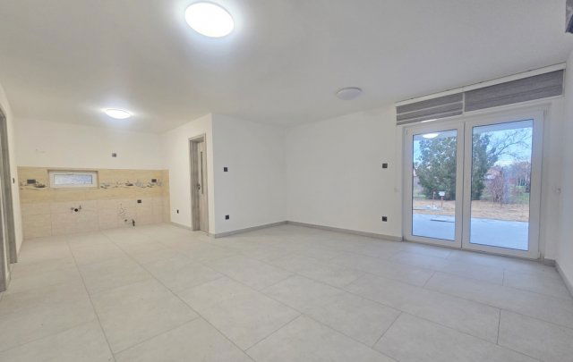 Eladó családi ház, Debrecenben 57.5 M Ft, 2 szobás