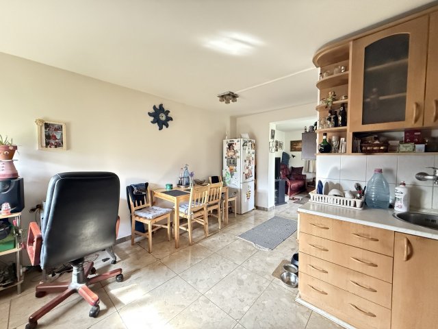 Eladó családi ház, Pécsett, Szüret utcában 24.9 M Ft, 3 szobás