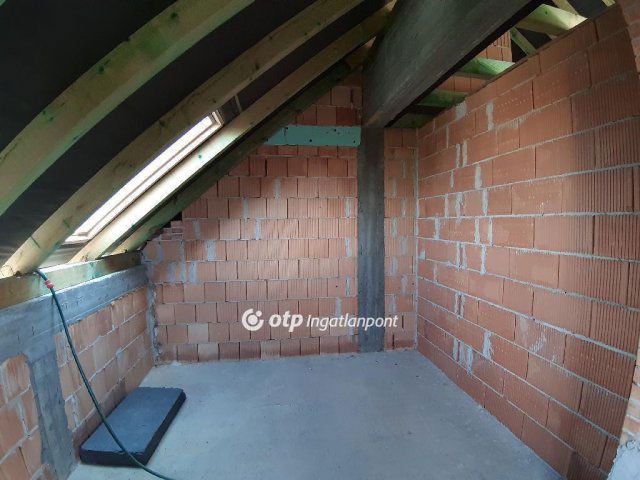 Eladó téglalakás, Siófokon 125 M Ft, 10+4 szobás