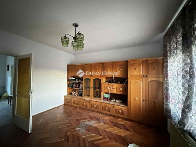 Eladó családi ház, Iregszemcsén 39 M Ft, 6 szobás
