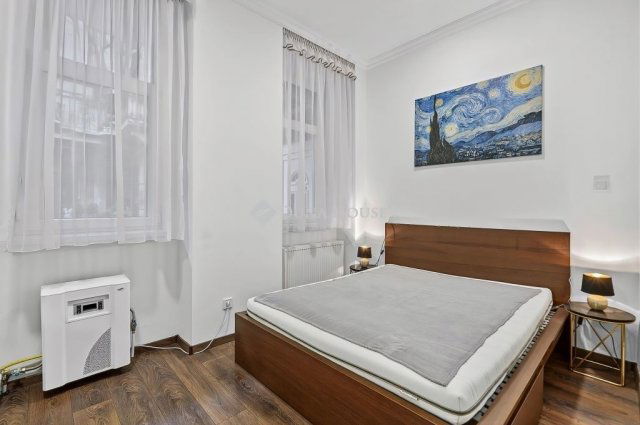 Eladó téglalakás, Budapesten, VI. kerületben 93.2 M Ft, 2 szobás