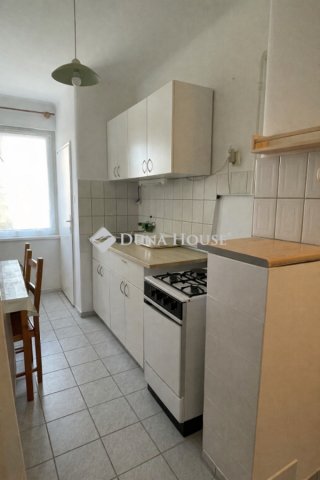 Eladó téglalakás, Budapesten, IV. kerületben 52.5 M Ft, 1 szobás