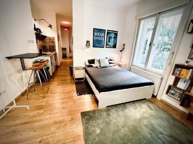 Eladó téglalakás, Budapesten, II. kerületben 59.9 M Ft, 1 szobás