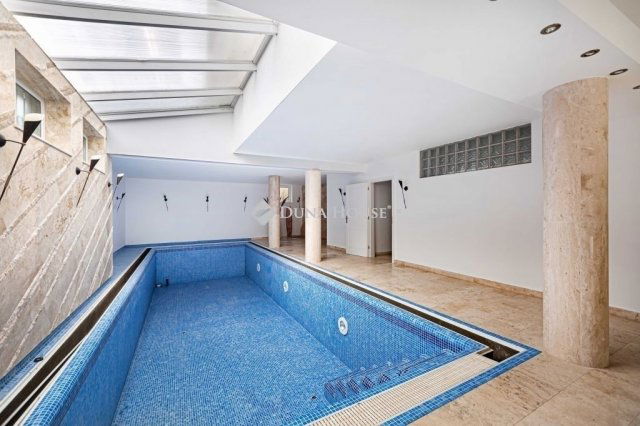 Eladó családi ház, Budapesten, II. kerületben 299 M Ft, 7 szobás