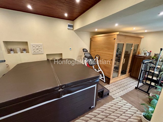 Eladó családi ház, Nyíregyházán 132.9 M Ft, 4+1 szobás