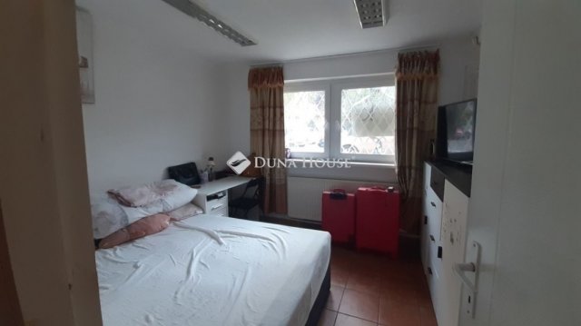 Eladó üzlethelyiség, Budapesten, X. kerületben 49.9 M Ft