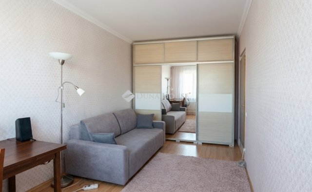 Eladó panellakás, Debrecenben 62 M Ft, 3 szobás