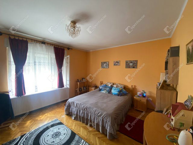 Eladó családi ház, Bakonyszentkirályon 77.9 M Ft, 4 szobás
