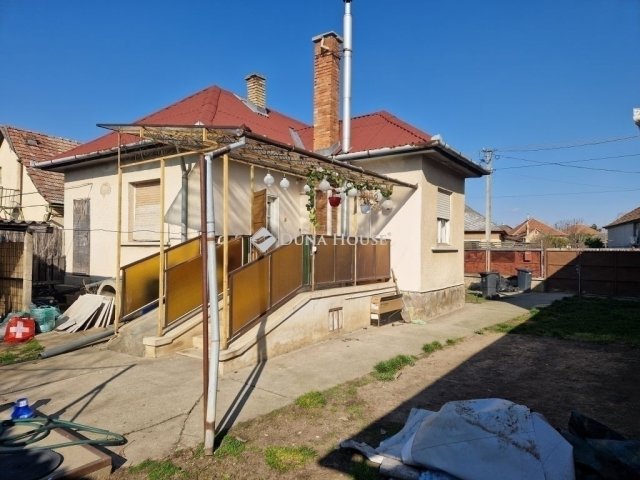 Eladó családi ház, Monoron 47.99 M Ft, 2 szobás