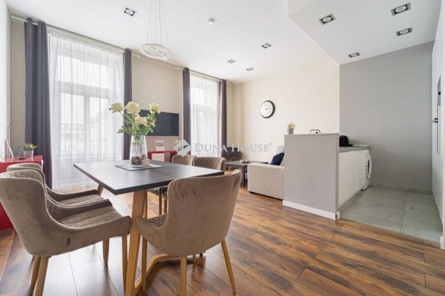 Eladó téglalakás, Budapesten, VI. kerületben 229 M Ft, 6 szobás