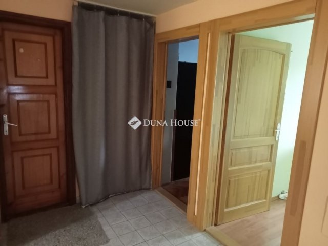 Eladó családi ház, Debrecenben 87 M Ft, 6 szobás