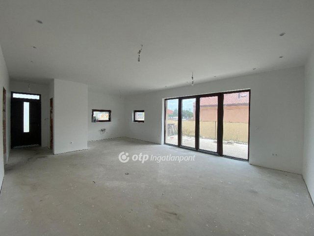 Eladó ikerház, Érden 119 M Ft, 4 szobás / költözzbe.hu