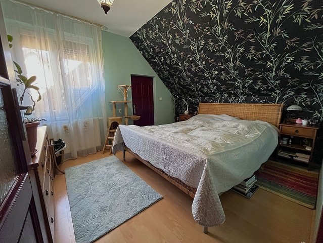 Eladó sorház, Lajosmizsén 76.9 M Ft, 5 szobás