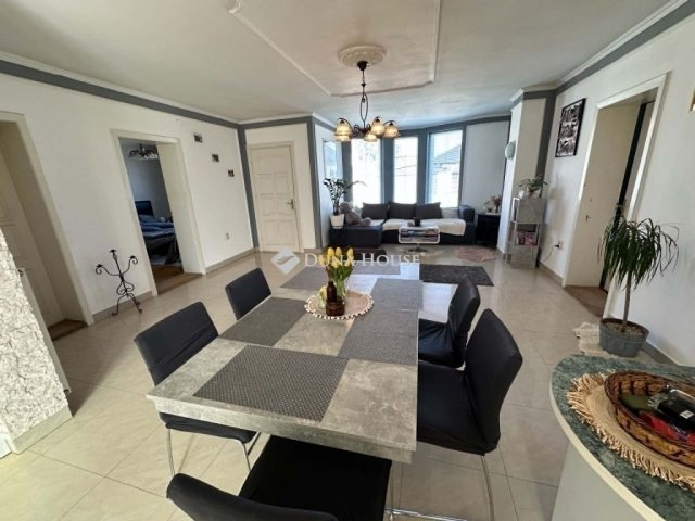 Eladó családi ház, Monorierdőn 85 M Ft, 4 szobás