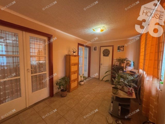 Eladó családi ház, Kiskunfélegyházán 29.5 M Ft, 3 szobás