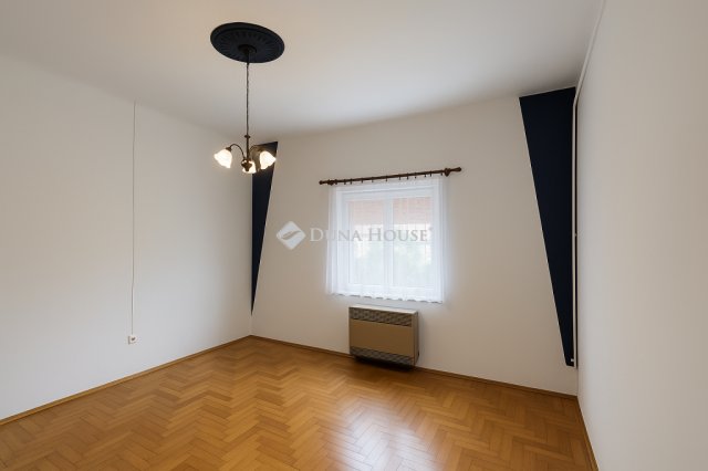 Eladó családi ház, Kiskunfélegyházán, Álmos utcában 25 M Ft