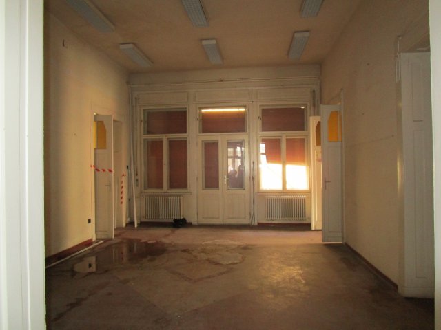 Eladó ipari ingatlan, Budapesten, XIX. kerületben 190.5 M Ft